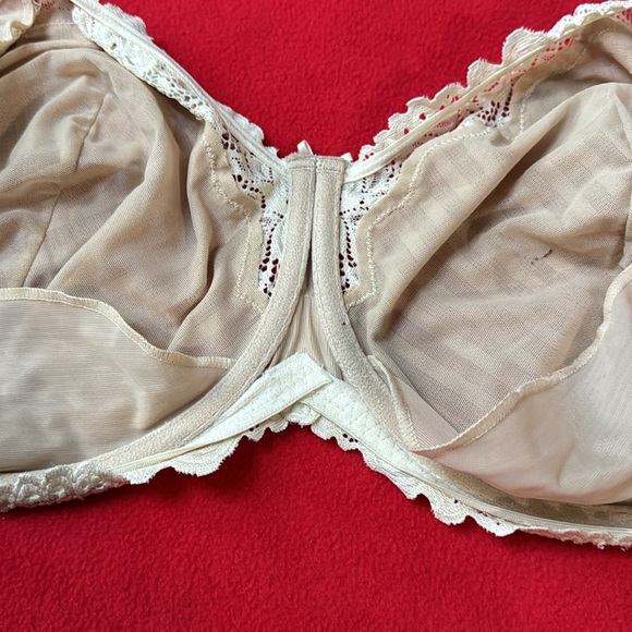 Modern 42H Lace white Cream Tan Bra - Picture 5 of 6
